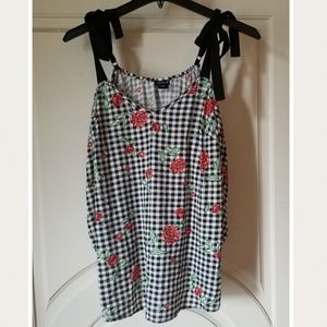 Gorgeous torrid tie shoulder top. New!